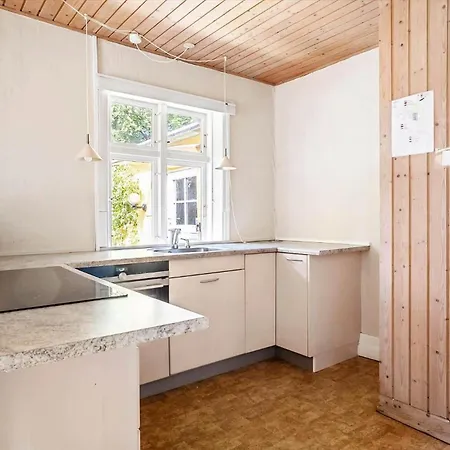 4771-aakirkeby-sondre-landevej-104-lejl-a